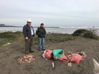 Desconocidos vierten escombros y basura en área natural ubicada en ribera norte del rio Maipo