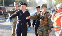 Jefe de la Defensa visita San Antonio y destaca el papel del puerto durante la emergencia por coronavirus.