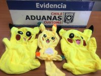 Aduanas incauta contenedor con peluches falsificados