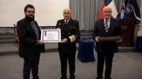 El comandante en jefe de la Armada, almirante Juan Andrés de la Maza, lamentó la destrucción de patrimonio debido al estallido.