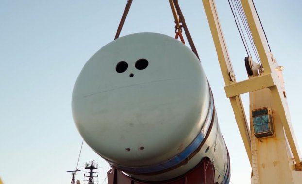 Reviva la impresionante descarga de un horno giratorio de grandes dimensiones en el Muelle Asimar de Quintero