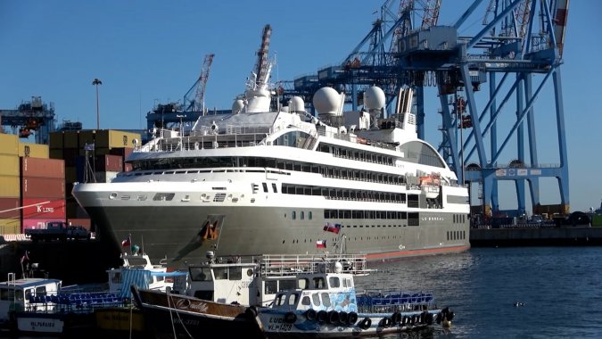 Crucero francés de lujo Le Boreal arribó a Terminal Pacífico Sur Valparaíso, TPS.