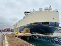 En su terminal multipropósito de San Antonio, DP World realiza la mayor descarga de vehículos en la historia de Chile, con 6.338 unidades En su terminal multipropósito de San Antonio, DP World realiza la mayor descarga de vehículos en la historia de Chile, con 6.338 unidades