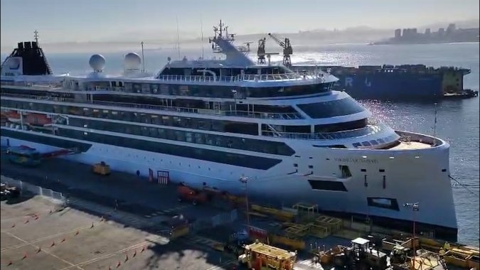 Nuevamente un crucero de la naviera Viking Cruises arriba a Terminal Portuario Valparaíso TPV.